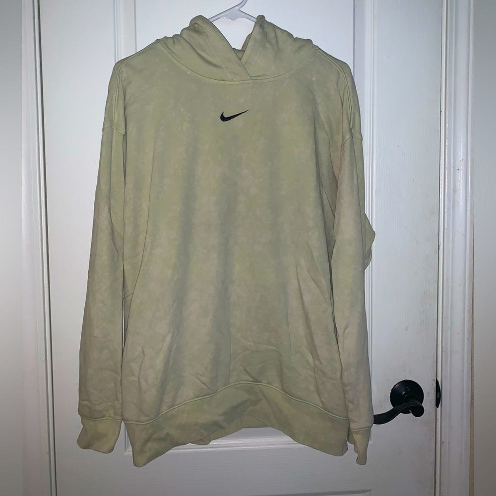 Nike Women’s Light Green Hoodie - Size Medium